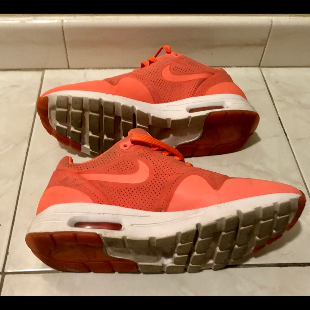 Nike Hot Pink / Coral Sneakers